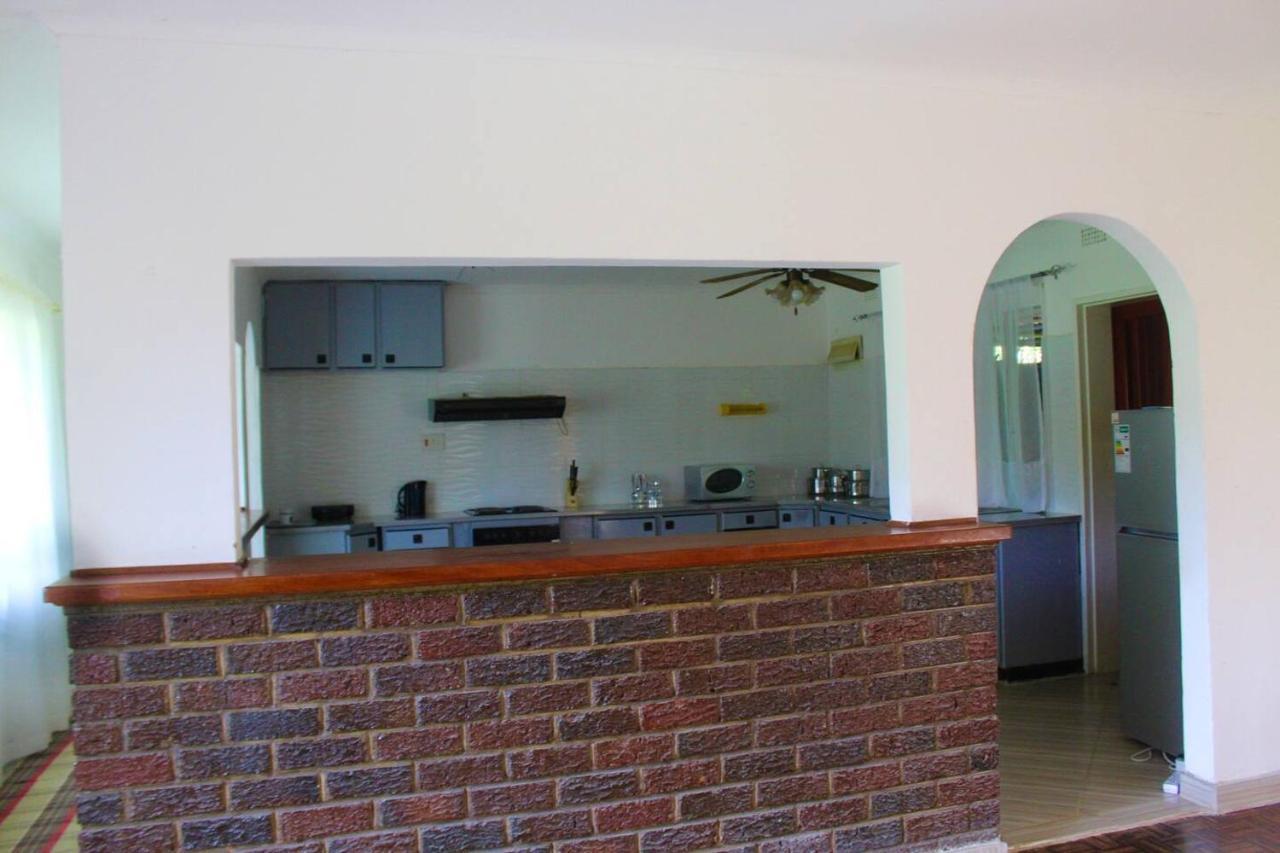 Apartment 2 Bedroomed House With A Lovely Garden - 2177 Mutare